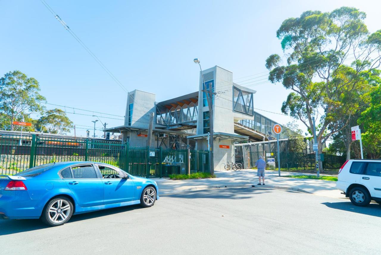 Panania Hotel Sydney Exterior photo